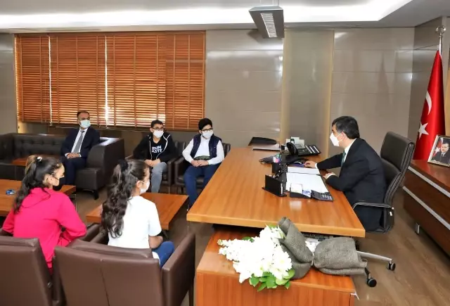 Başkan Fadıloğlu'ndan yetim çocuklara özel ilgi