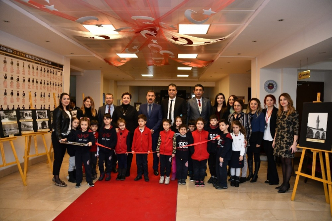 GKV’de "Zamanın Esir Olduğu Şehir" fotoğraf sergisi açıldı