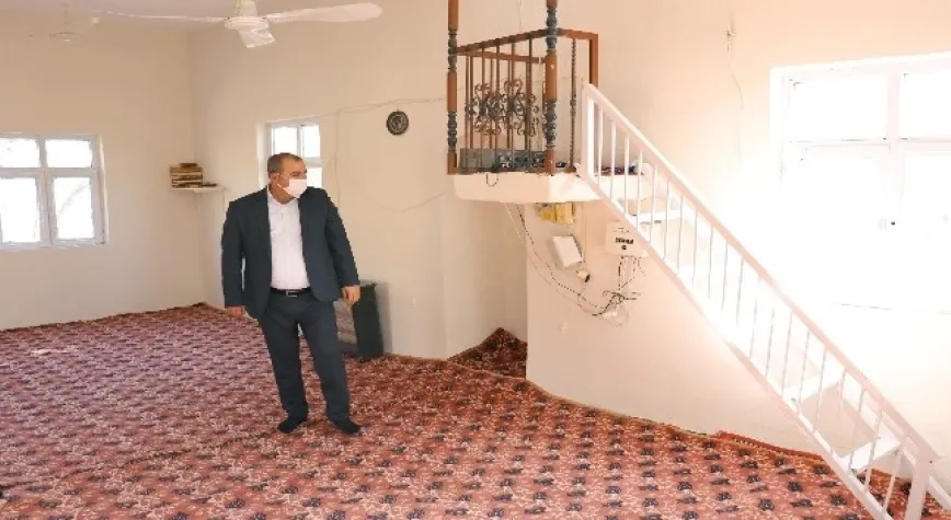 40 yıl önce yapılan cami  yeniden ibadete açıldı