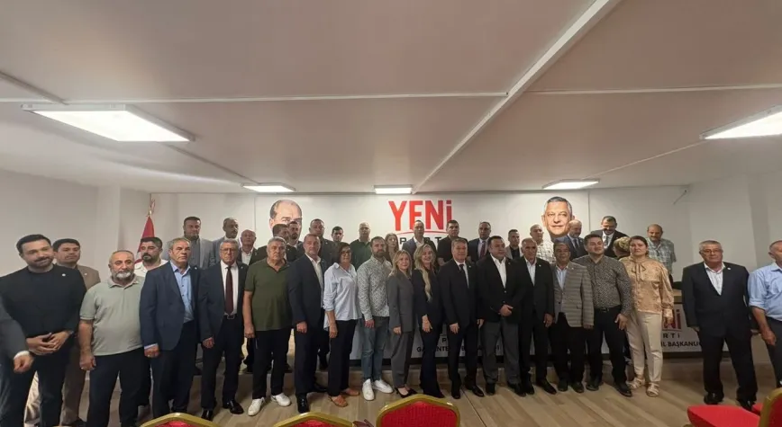 9 isim Yeni Parti’ye geçti