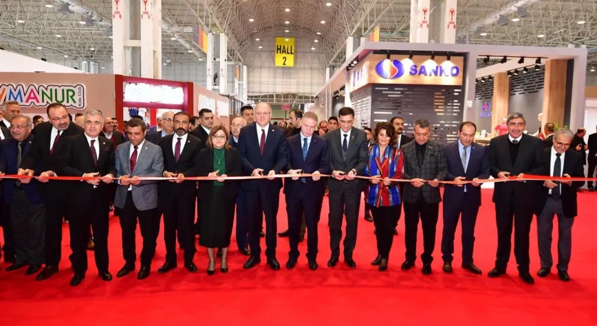 9. PENTEX PENYE, TEKSTİL VE TEKNOLOJİLERİ FUARI AÇILDI
