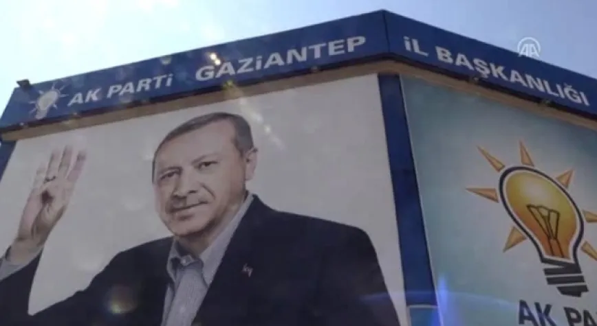 Ak Parti’de sıra büyük ilçelerde