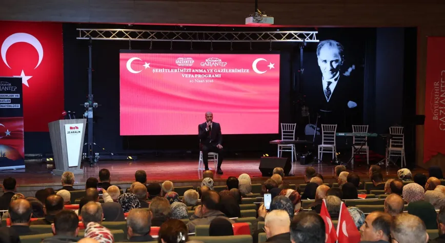 BAŞKAN ŞAHİN, ŞEHİT AİLELERİ VE GAZİLERLE BULUŞTU   