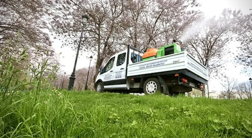 BÜYÜKŞEHİR ECZANELERİN DEZENFEKTESİ İÇİN YOĞUN MESAİSİNİ SÜRDÜRÜYOR