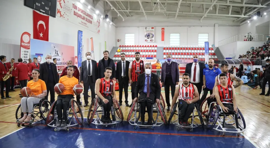 BÜYÜKŞEHİR, ENGELLİLER GÜNÜ’NE ÖZEL ETKİNLİKLER DÜZENLEDİ