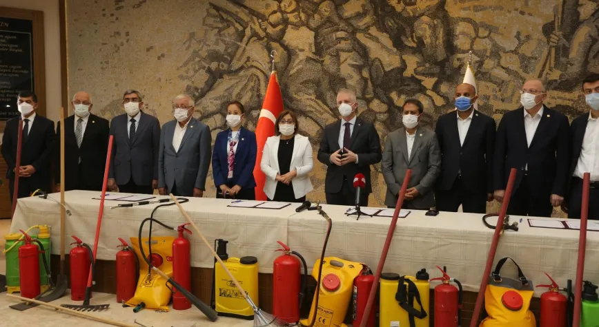 BÜYÜKŞEHİRDEN 180 KÖYE YARDIM