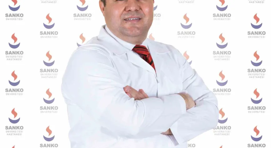 Doç. Dr. Tanrıverdi: "HIV, tüm yaş gruplarında enfeksiyona neden olan bir virüstür"  