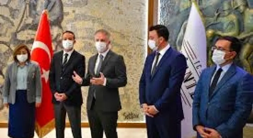 En güzel imzayı Gazi şehrin geleceğine atıyoruz