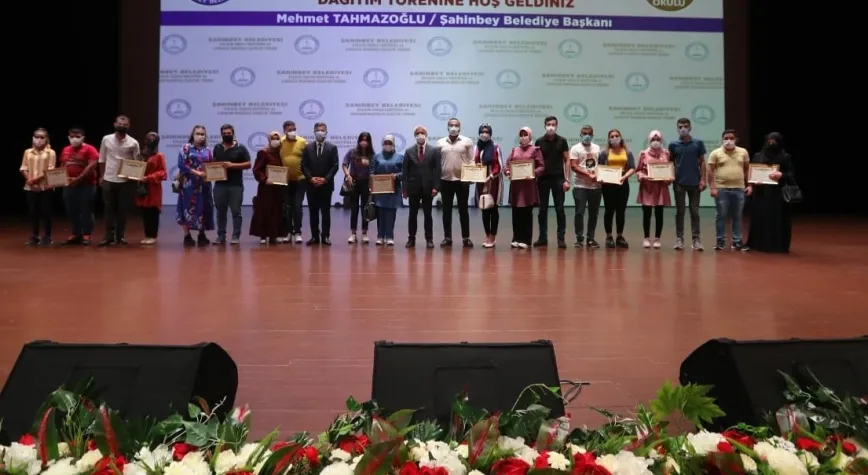 EVLİLİK OKULU’NDAN 277 ÇİFT DAHA SERTİFİKALARINI ALDI