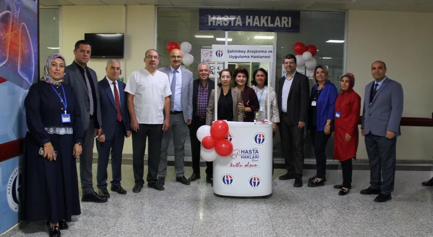 GAÜN Hastanesi’nde Hasta Hakları Günü’nde hastalarla birebir görüşme