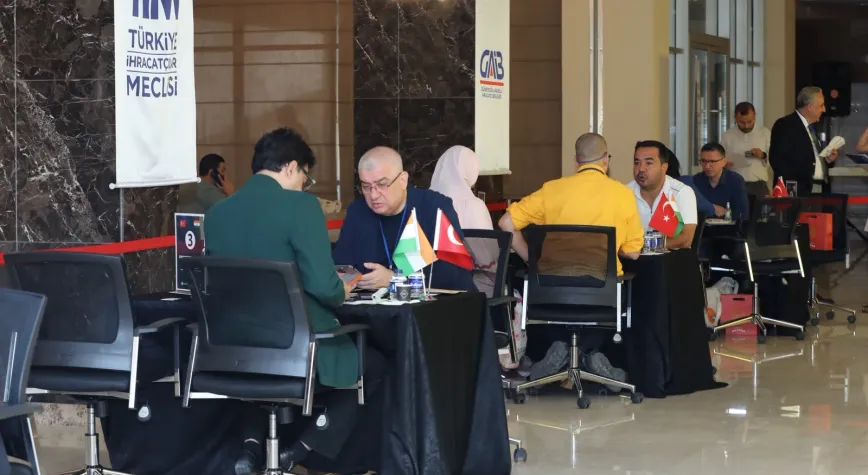 Hintli kuru meyveciler Türk ihracatçılarla buluştu