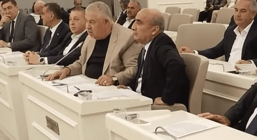 Kaymakçı: “Kalenin Atatürk silueti asılsın”