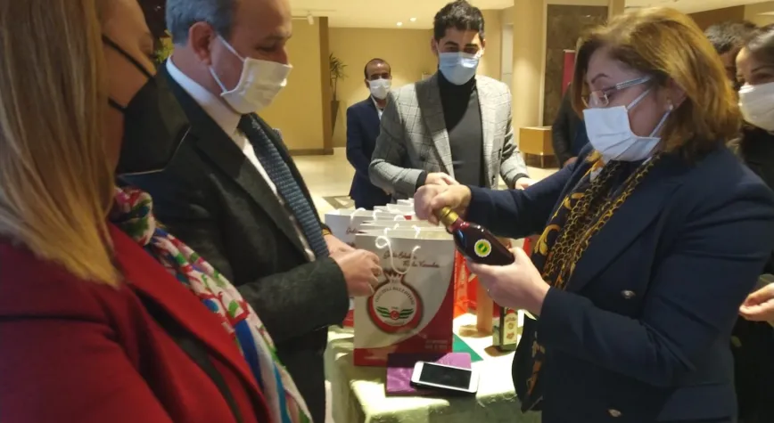 Kılıç’tan Başkanlara Nar Ekşisi Hediyesi