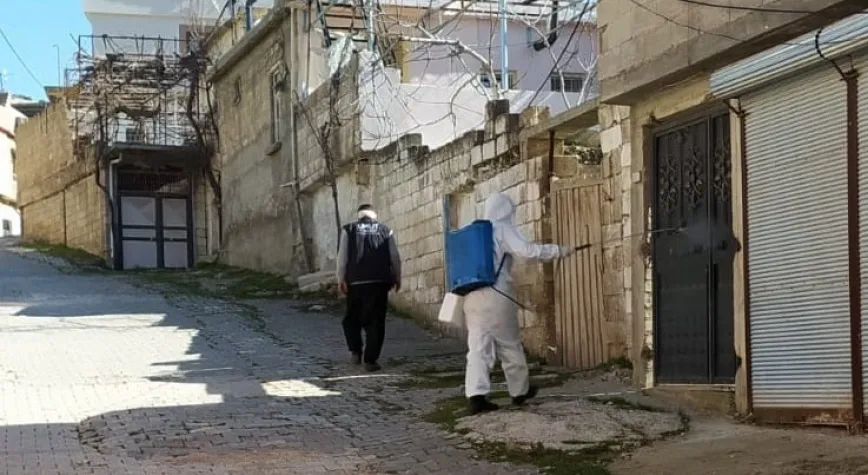 Nizip’te Karantinadaki evler dezenfekte edildi