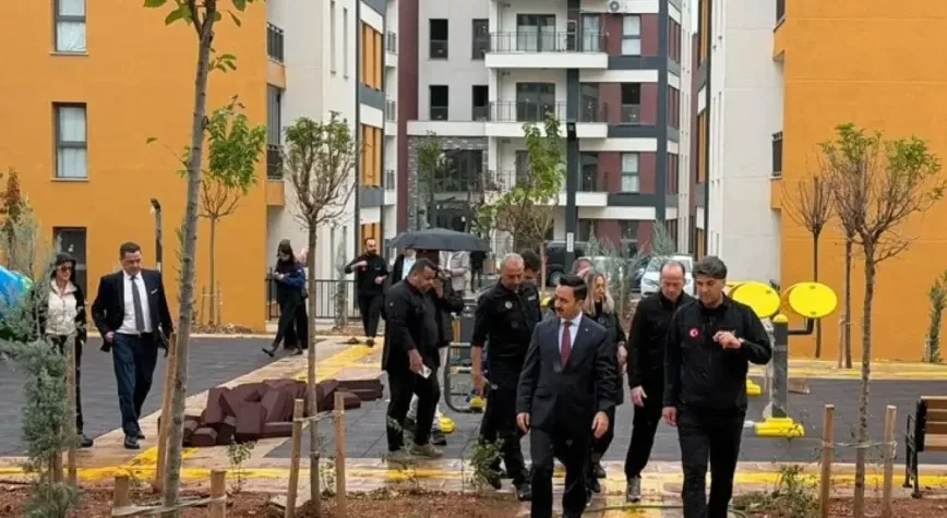 Nurdağı’nın deprem sonrası yeniden yapılanması uluslararası heyete anlatıldı
