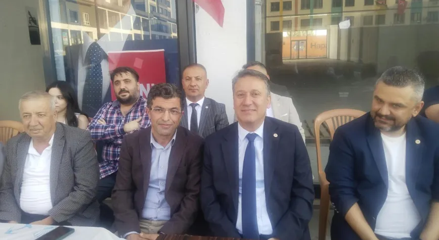 Ömer Kılıç’ın seçim ofisi açılışına yoğun katılım