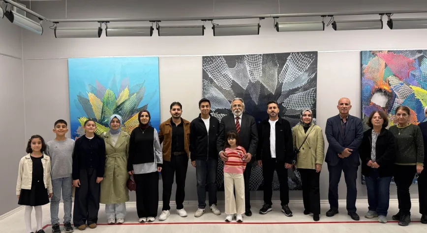 Ressam Ali İrgin’in “Sonsuzluk Ağları” sergisi SANKO Sanat Galerisi’nde açıldı
