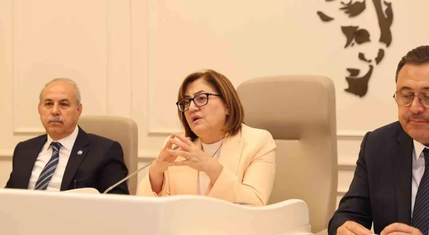Şahin, Şehitkamil muhtarlarıyla bir araya geldi