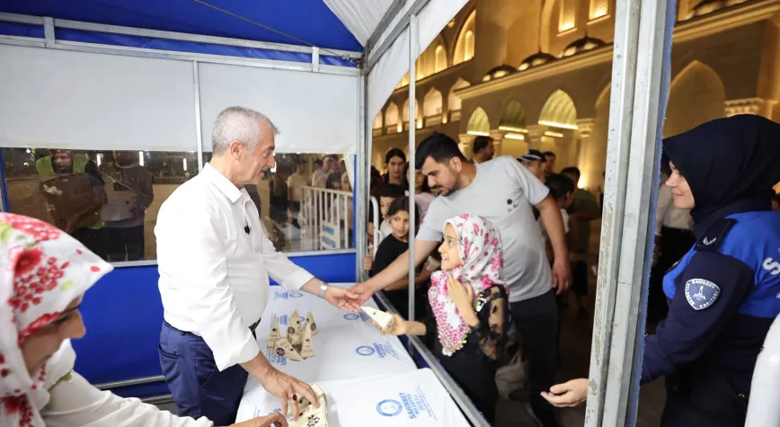 ŞAHİNBEY MİLLET CAMİİNDE MEVLİD GECESİ COŞKUSU