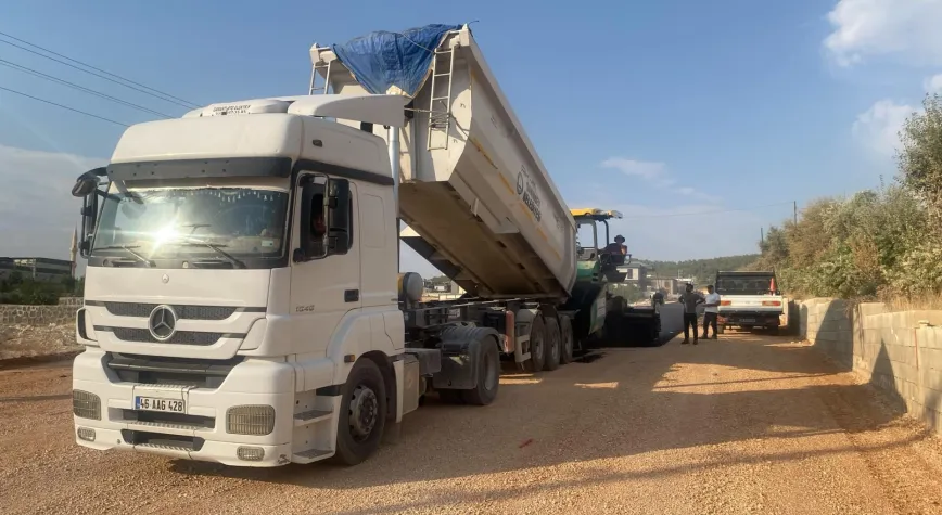 Şahinbey Belediyesi Kırsal Mahalle Yollarını Yeniliyor