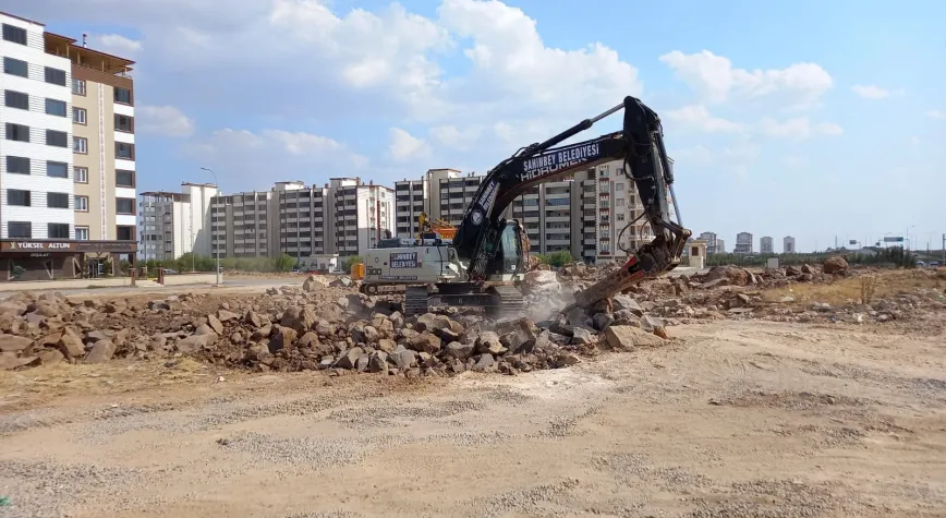 ŞAHİNBEY’İN YOL YAPIM, BAKIM VE ONARIM ÇALIŞMALARI DEVAM EDİYOR