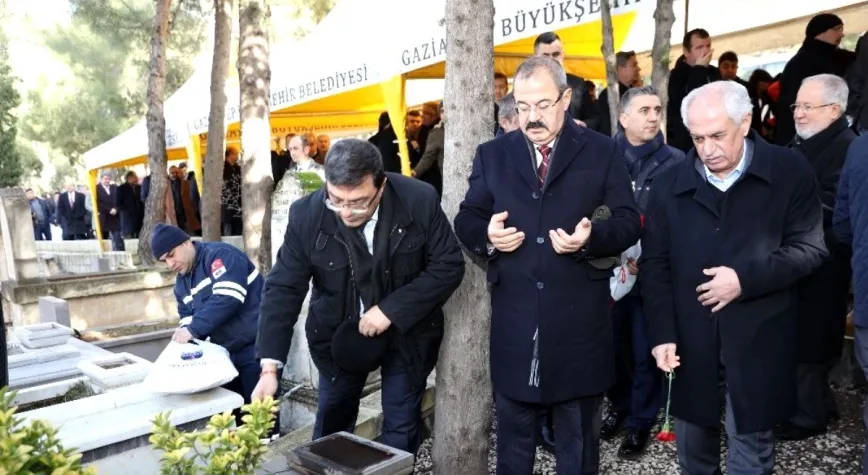 Sani Konukoğlu anıldı