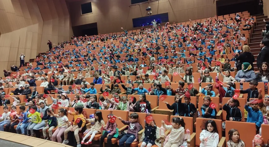 ŞEHİTKAMİL BELEDİYESİ 3. ÇOCUK TİYATROSU GÜNLERİ BAŞLIYOR