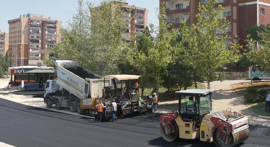 ŞEHİTKAMİL’DE YOL SEFERBERLİĞİ SÜRÜYOR