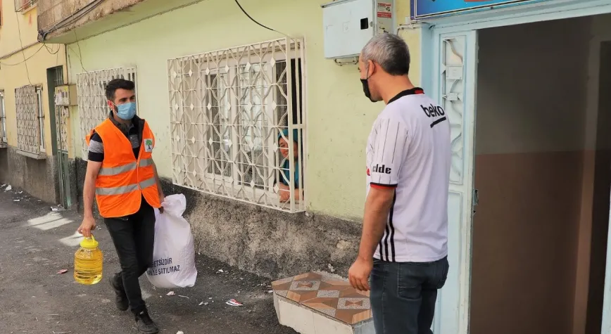 Şehitkamil’den esnafa yanında
