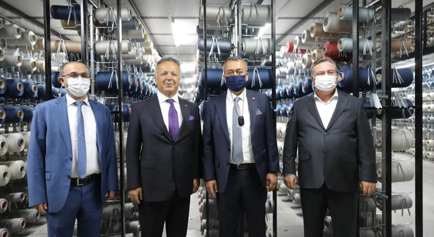 TİM Başkanı Gülle Gaziantepli halıcıları kutladı