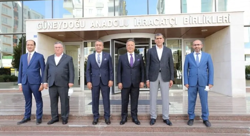 TİM Başkanı İsmail Gülle’den İhracatçılar Birliğine çıkarma