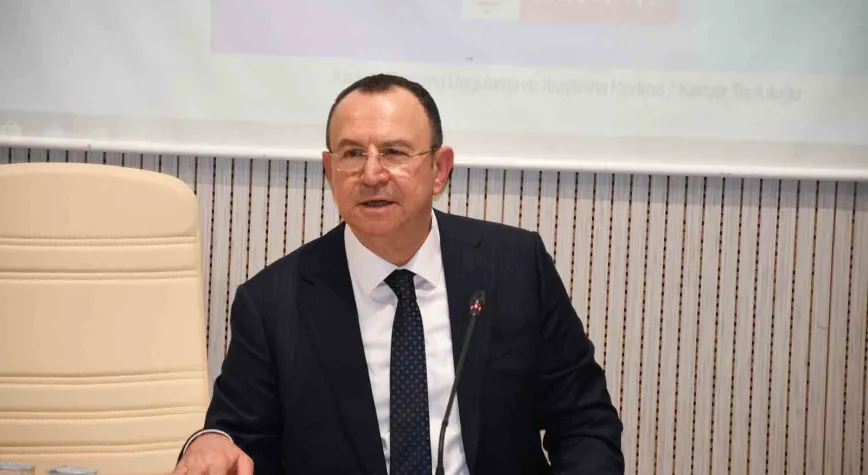 Topçuoğlu, gençlere tecrübelerini paylaştı