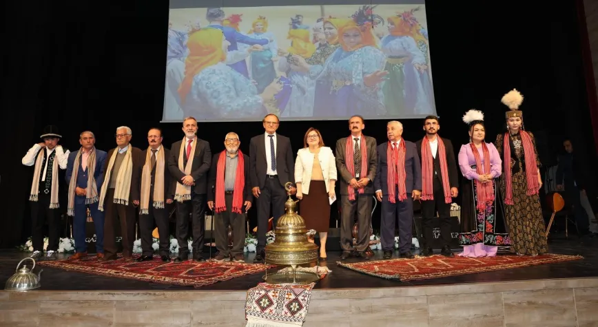 Türk dünyasının ozanları Âşıklar Bayramı’nda Gaziantep’te buluştu