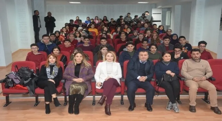 Vedat Topçuoğlu Lisesinde ‘akran zorbalığı’ anlatıldı