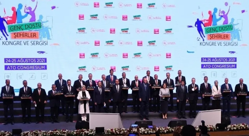 “Yazılım Köyü” projesiyle Cumhurbaşkanı Erdoğan’dan ödül aldı