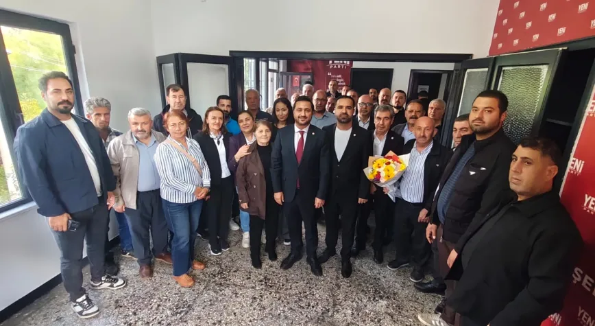 Yeni Parti Şehitkamil’de görev teslimi yapıldı
