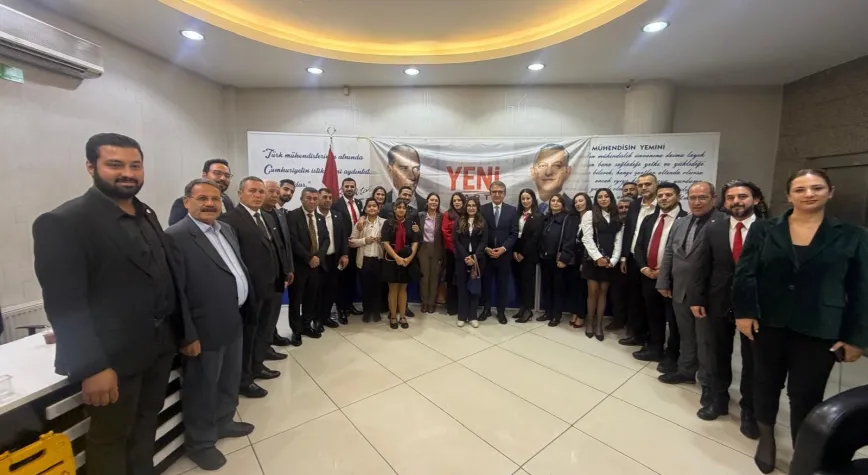 Yeni Parti Şehitkamil’den “Bizim İçin Cumhuriyet” paneli: Hukuk devleti ve ekonomik bağımsızlık konuşuldu