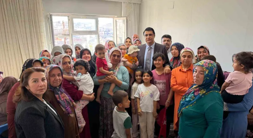 Yılmaz’dan Selimiye ve Mevlana mahallelerine ziyaret